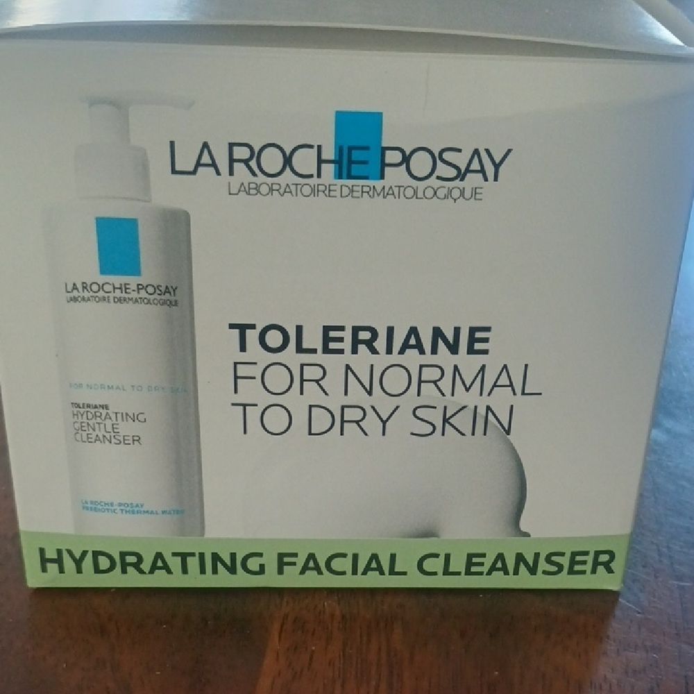 La Roche-Posay Toleriane Gentle Cleanser - White